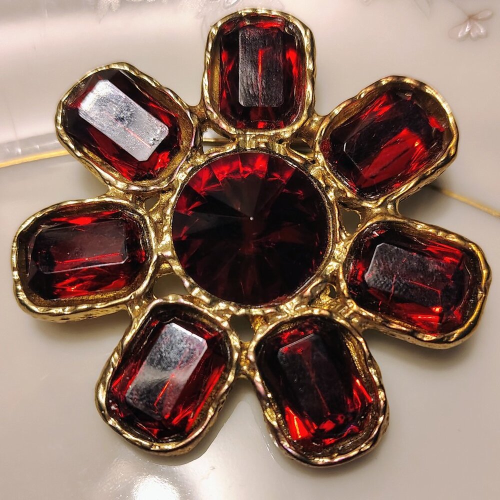 Vintage Red Glass Marquise Rivoli Flower Gold Tone Brooch Vintage Bohemian